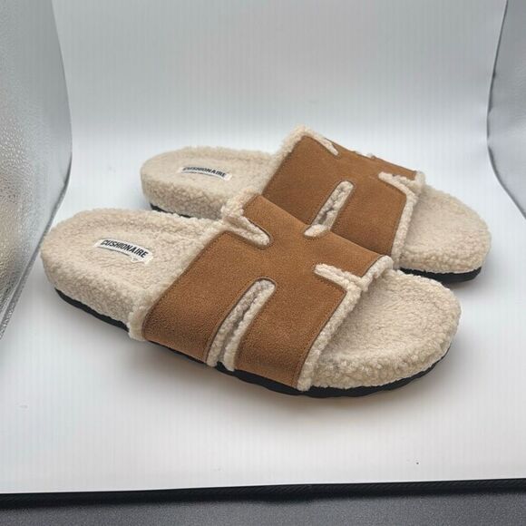 CUSHIONAIRE Cozy Fur Slippers for Women Faux Shearling Slide Sandal SIZE 11 WIDE - Picture 1 of 7